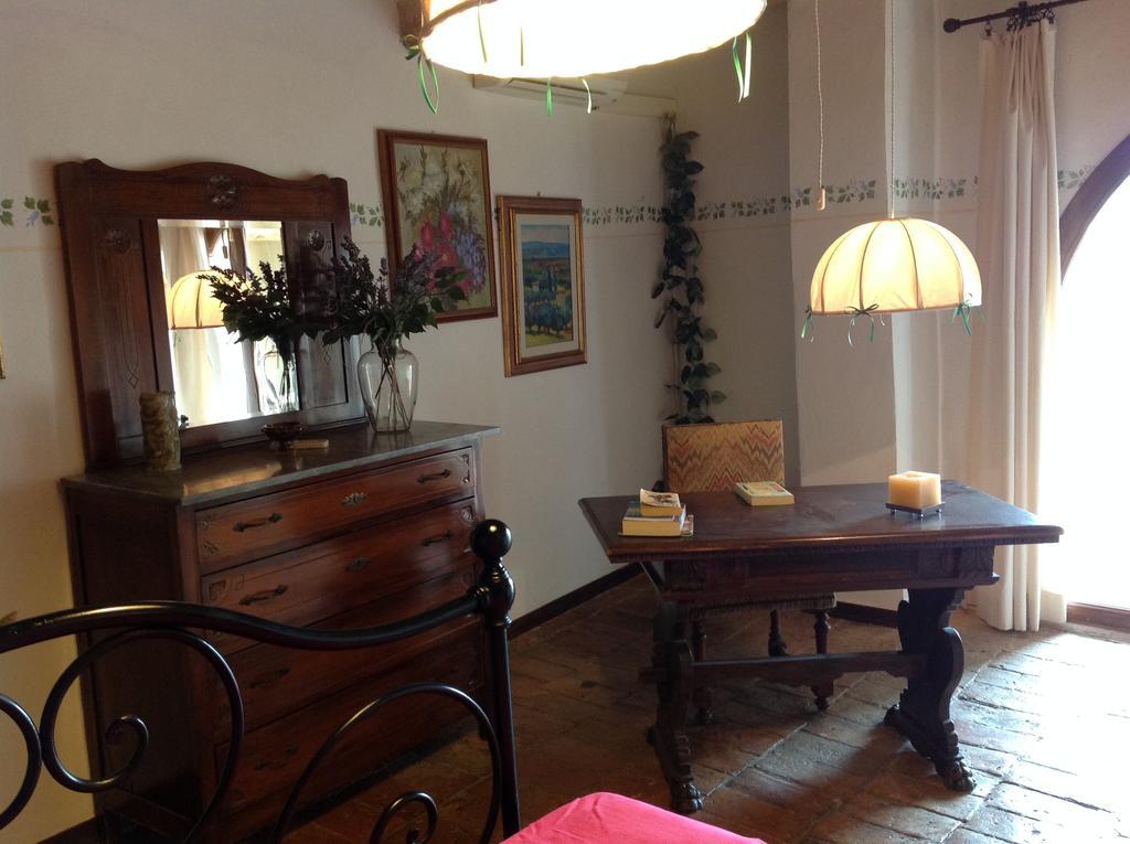 La Romita Ospitalita Rurale Familiare Villa Montisi Værelse billede