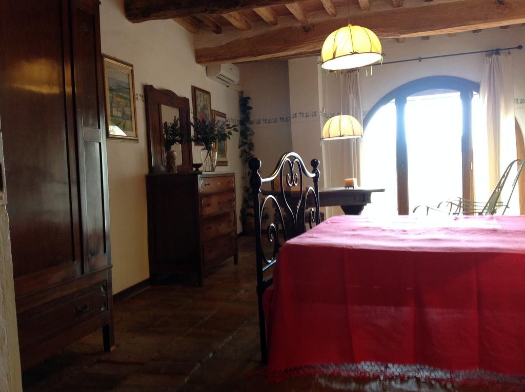 La Romita Ospitalita Rurale Familiare Villa Montisi Værelse billede