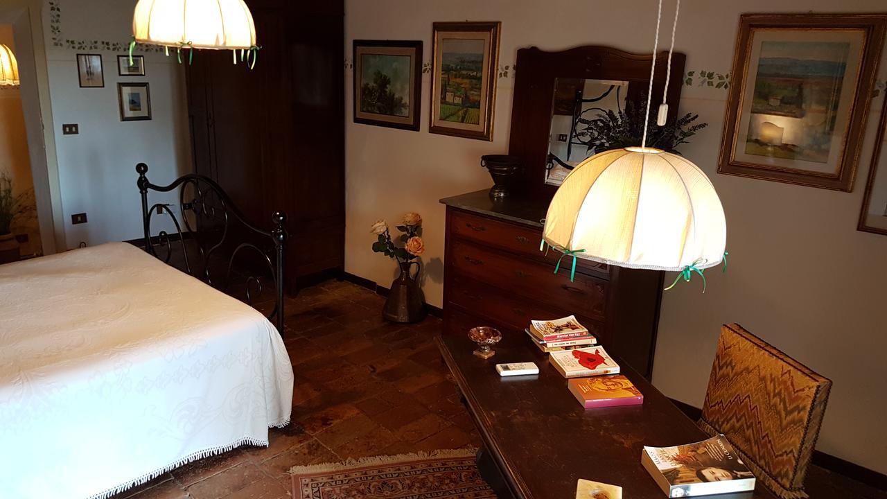 La Romita Ospitalita Rurale Familiare Villa Montisi Eksteriør billede
